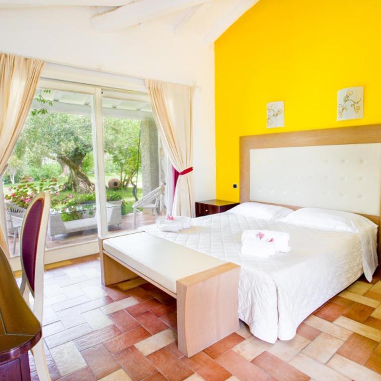 Nicolaus Prime Villas Resort - Standard Double Room - 4