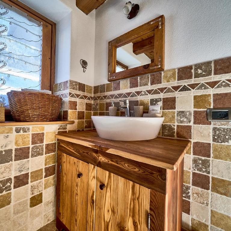 MCX Vacation Rental - MAISON LOZ duplex in typical village in Valtournenche with modern comforts just 2 minutes from the cable cars! - Appartamento con 1 Camera da Letto - 16