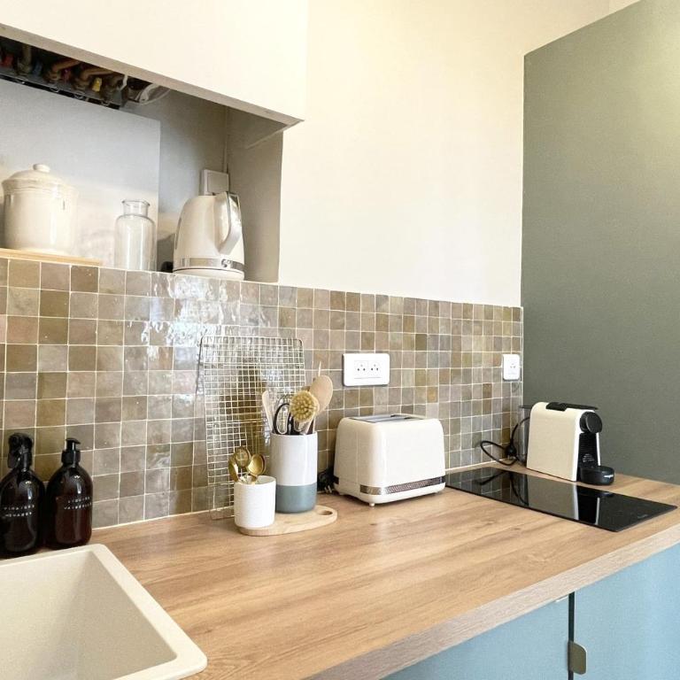 Le Crosne - Parking - Calme - Apartamento - 33