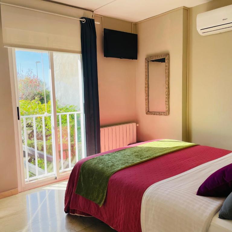 San Miguel B&B Granada - Deluxe Double Room with Extra Bed - 1