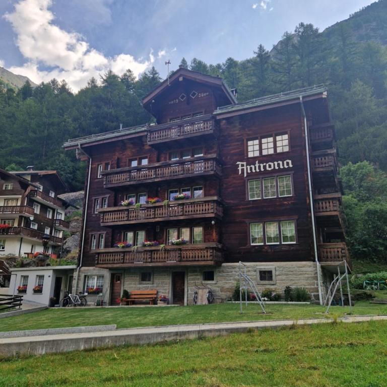 Haus Antrona Ferienwohnung mit 5 Schlafzimmern für Familien und Gruppen - Apartment - 6