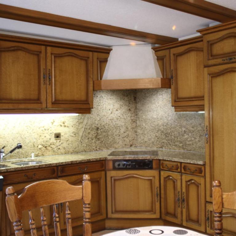 Haus Antrona Ferienwohnung mit 5 Schlafzimmern für Familien und Gruppen - Apartment - 5