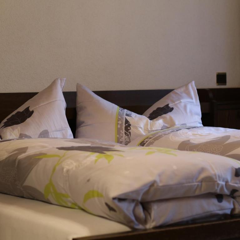 Haus Antrona Ferienwohnung mit 5 Schlafzimmern für Familien und Gruppen - Apartment - 4