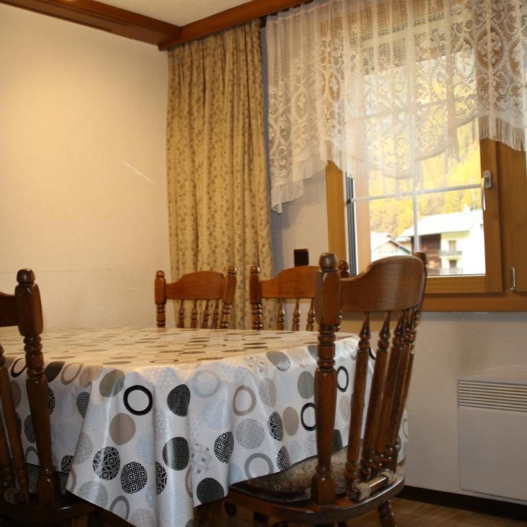 Haus Antrona Ferienwohnung mit 5 Schlafzimmern für Familien und Gruppen - Apartment - 3