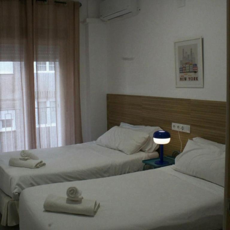 Apartamento Abad Centro - Three-Bedroom Apartment - 5