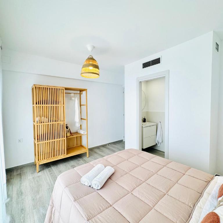 NUEVO, a 90 metros de la playa y con vistas al mar - Three-Bedroom Premium Apartment - 6