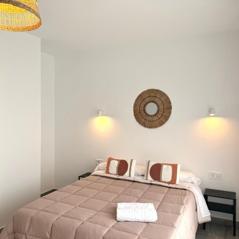 NUEVO, a 90 metros de la playa y con vistas al mar - Three-Bedroom Premium Apartment - 11