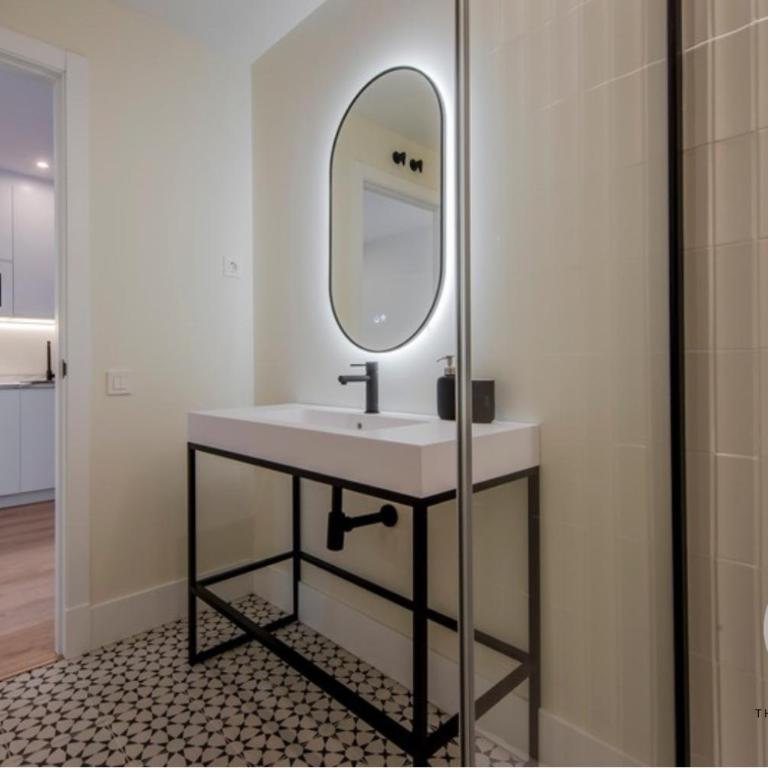 Tu estancia para 6 en Malasaña conoce San Bernardo 20 - Two-Bedroom Apartment - 33