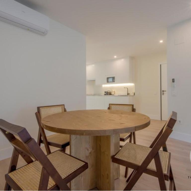 Tu estancia para 6 en Malasaña conoce San Bernardo 20 - Two-Bedroom Apartment - 14