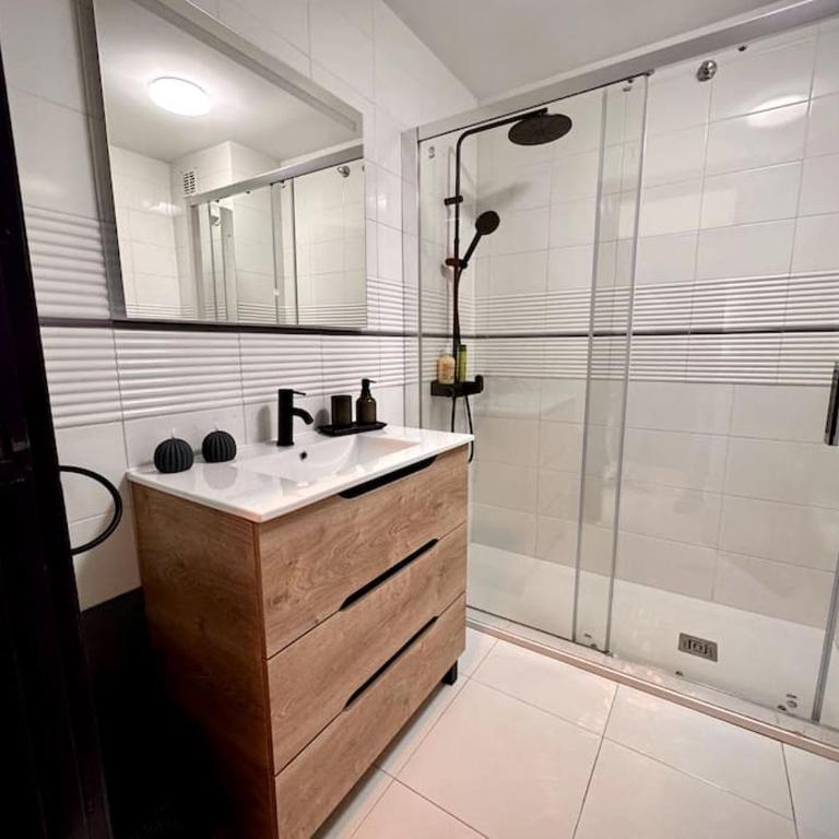 Luxury 2-Bed Marina Apartment - Apartamento de 2 dormitorios - 24