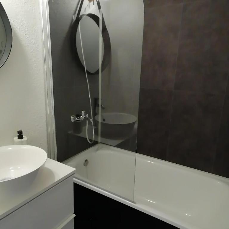 Charmant studio ski aux pieds avec terrasse et parking - FR-1-181-2847 - Studio - 10