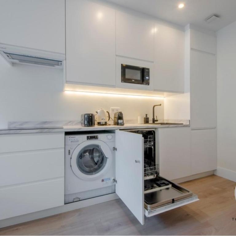 Tu alojamiento para 6 en Malasaña ven a San Bernardo 20 - Two-Bedroom Apartment - 25