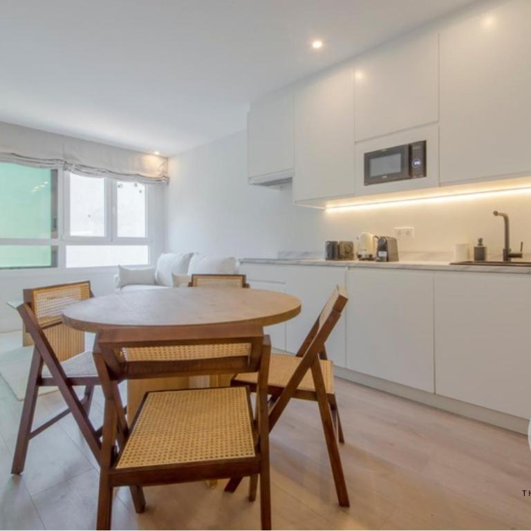 Tu alojamiento para 6 en Malasaña ven a San Bernardo 20 - Two-Bedroom Apartment - 22