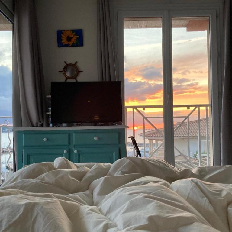 Boutique Apartment Hirondelle Port Frejus - Apartamento Estudio con vistas al mar - 10