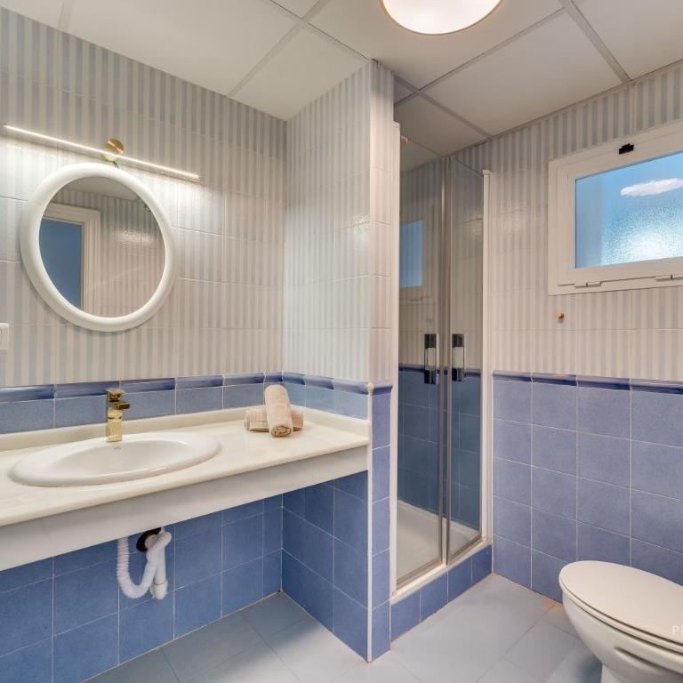 Casa Africa - exclusive 2BR by the sea with pool - Two-Bedroom Apartment with Sea View - 28