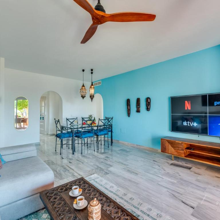 Casa Africa - exclusive 2BR by the sea with pool - Two-Bedroom Apartment with Sea View - 9