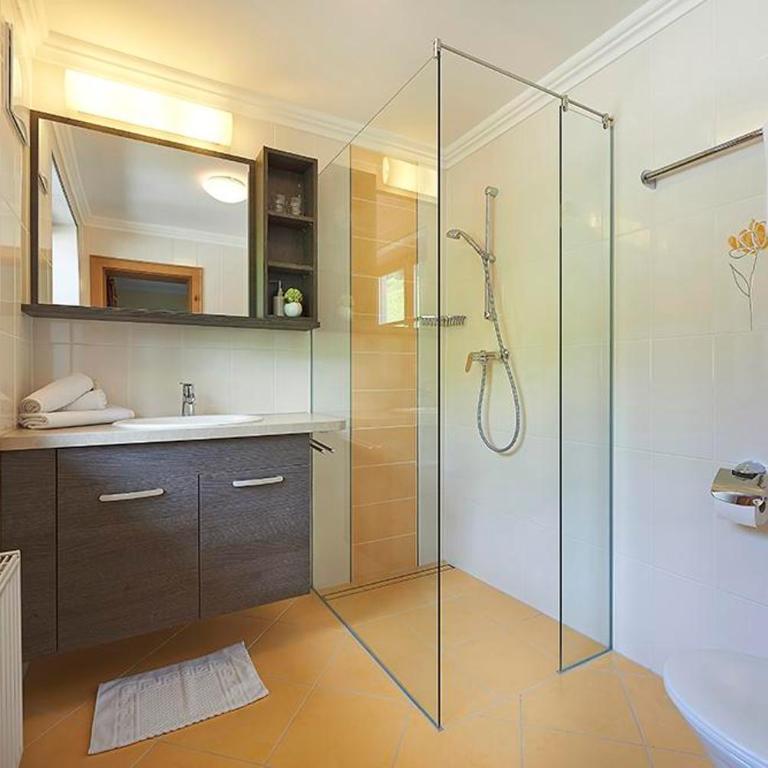 Gasthof Hotel Handlerhof - Economy Doppelzimmer mit Dusche - 5