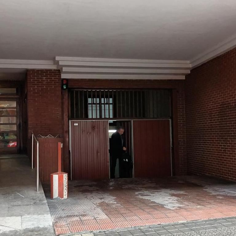 Deusto. Piso + wifi internet T. V. y garaje - Three-Bedroom Apartment - 36