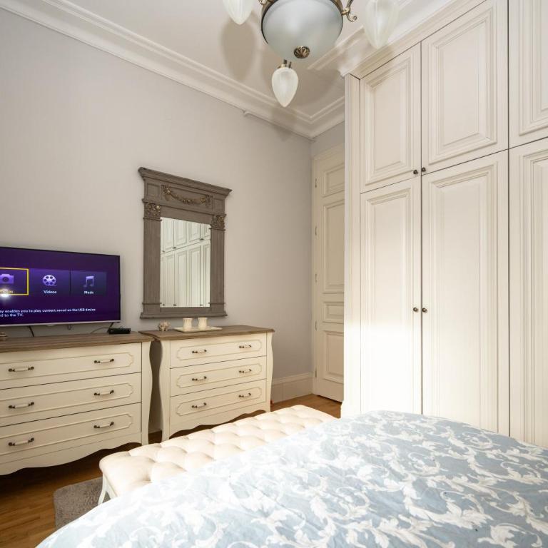 Pinterest Apartment in the City Center - One-Bedroom Apartment - 14