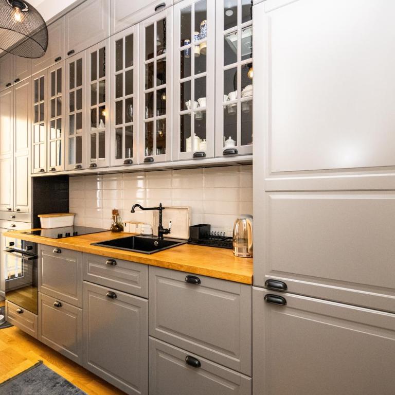 Pinterest Apartment in the City Center - One-Bedroom Apartment - 18