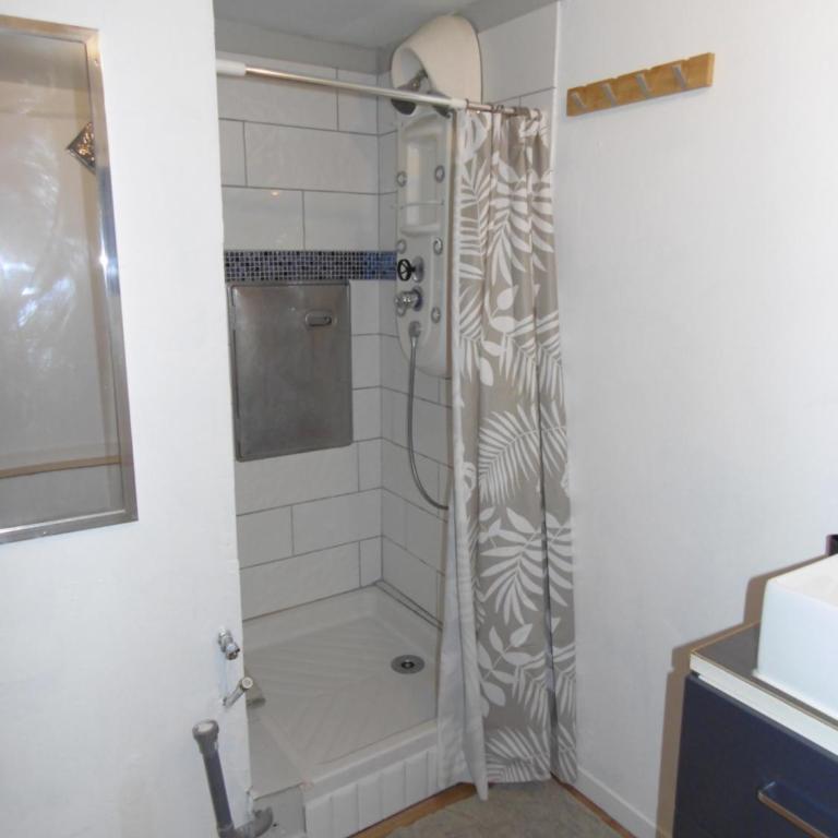 L'étable - Chambre Double avec Salle de Bains Privative - 4