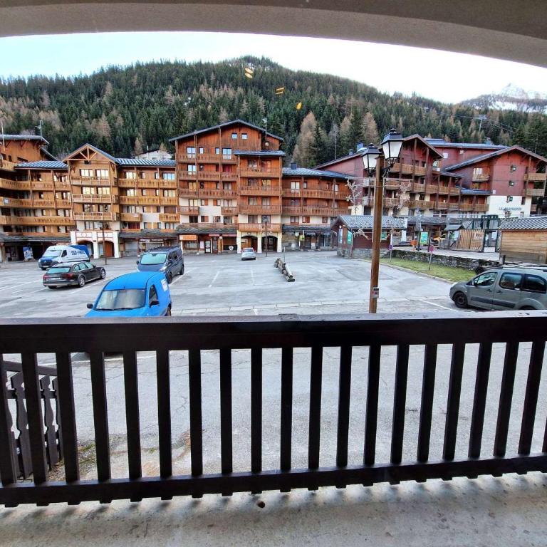 2 Pièces+Cabine, 6-8 Pers, 42m², Coeur Station, Près Pistes, TV, DVD - FR-1-265-220 - Appartement 1 Chambre - 13