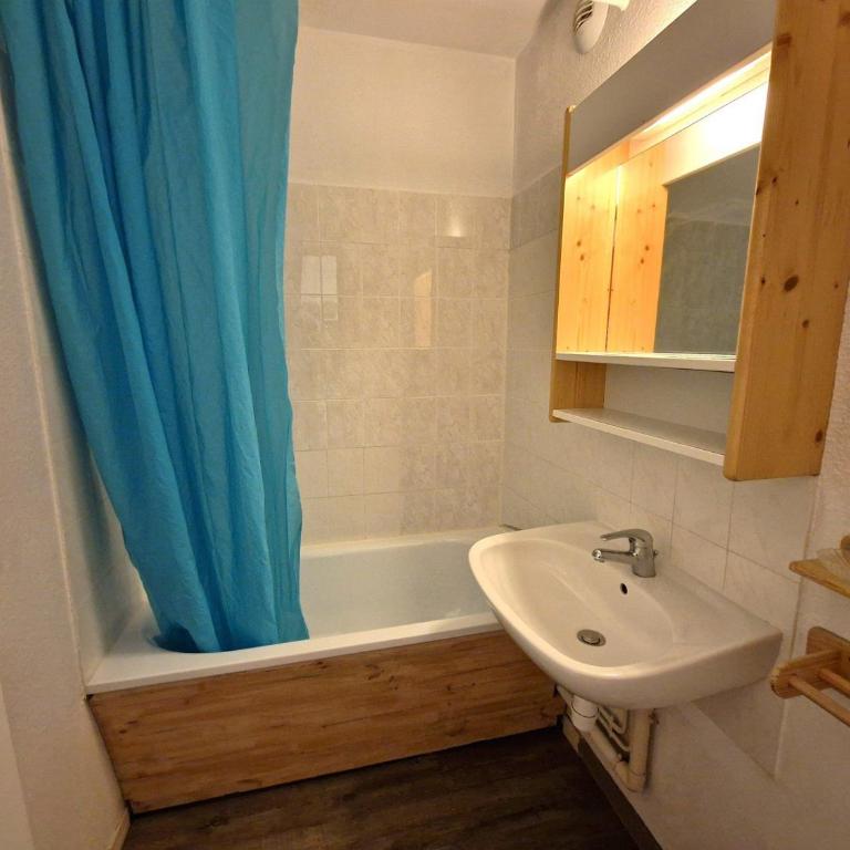 Charmant 2 pièces + cabine, 4/6 pers, au cœur de Modane, 32m², proche pistes et commerces - FR-1-265-250 - Apartment (6 Erwachsene) - 10