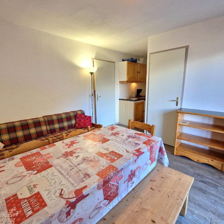 Charmant 2 pièces + cabine, 4/6 pers, au cœur de Modane, 32m², proche pistes et commerces - FR-1-265-250 - Apartment (6 Erwachsene) - 15