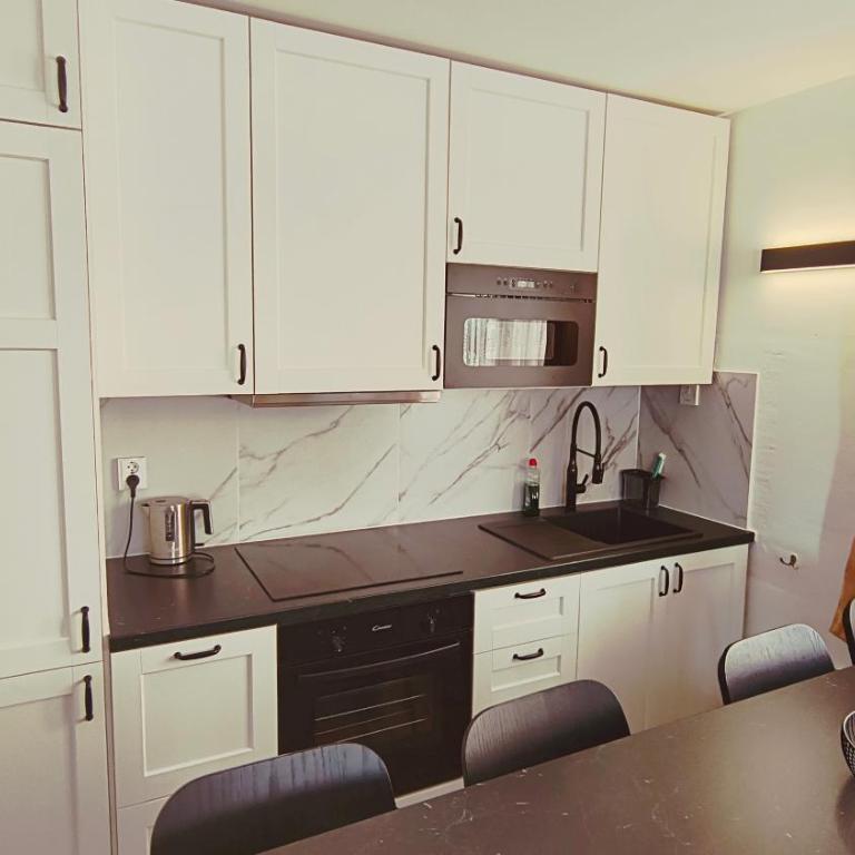 Casa De Paz - Three-Bedroom Apartment - 5