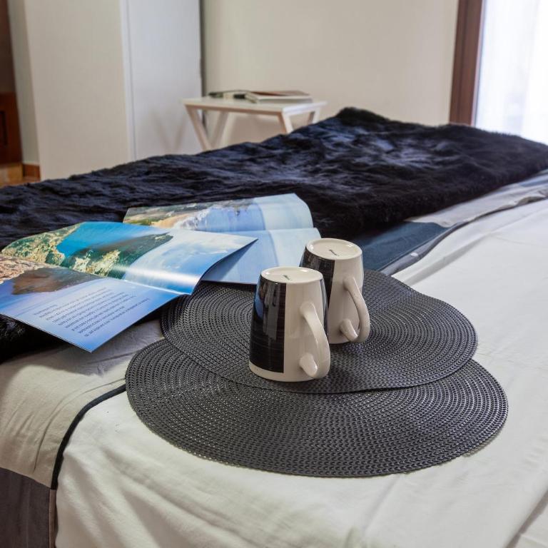 Aura Rooms - Camera Matrimoniale con Balcone - 3