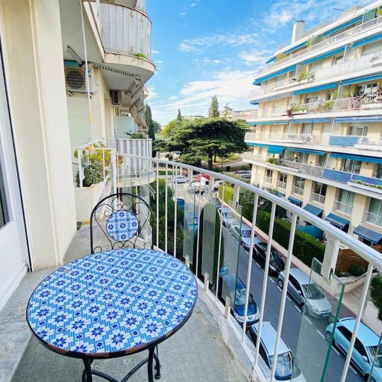 Calme et centrale avec balcon ensoleillé - Appartement 1 Chambre - 2