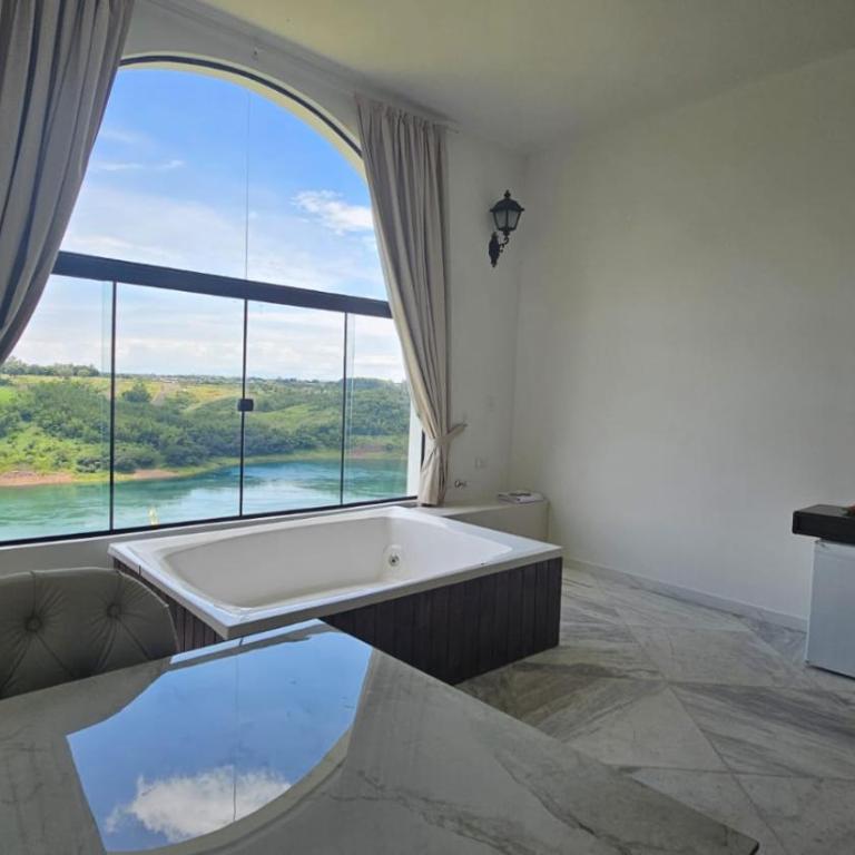Hotel Casablanca Boutique Ciudad del Este By Swiss Bonmont Hotels - King Room with Spa Bath - 2