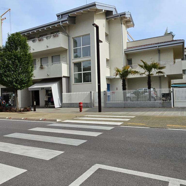 Condominio Cecotto A1 A4 - Appartamento con 2 Camere da Letto e Balcone - 6