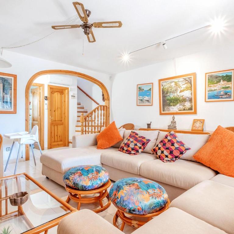 Beach Front Home In Platja D'aro With Wifi - Casa Vacacional de 3 dormitorios - 1