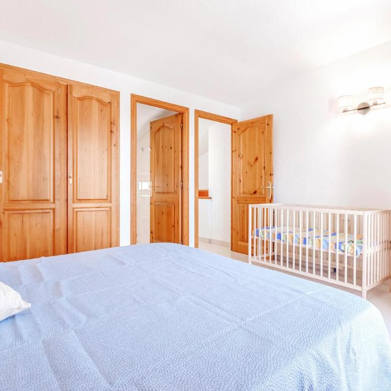 Beach Front Home In Platja D'aro With Wifi - Casa Vacacional de 3 dormitorios - 8