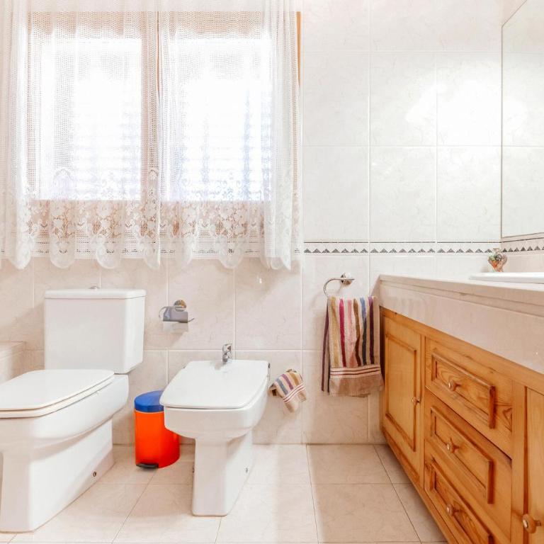 Beach Front Home In Platja D'aro With Wifi - Casa Vacacional de 3 dormitorios - 14