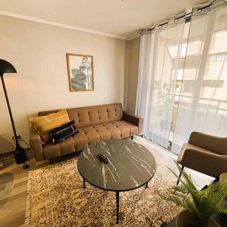 HOM I TOP1 con AA Depto 1D1B en Marcoleta Santiago 7001 - Apartamento - 1