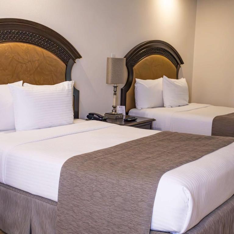 Best Western PLUS Monterrey Colón - Junior Suite with 2 Double Beds and Kitchenette - Non Smoking - 1