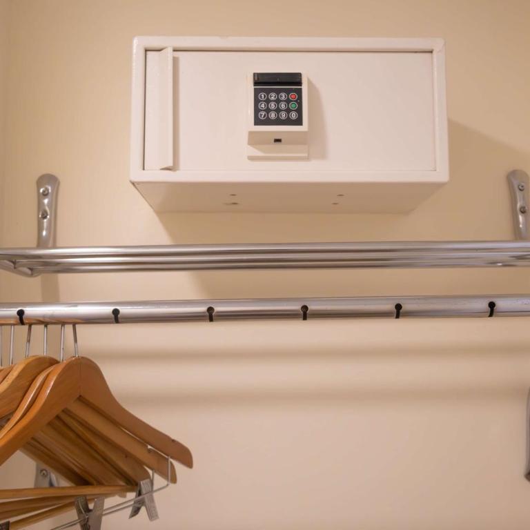 Best Western PLUS Monterrey Colón - King Room with Kitchenette - Non-smoking - 5