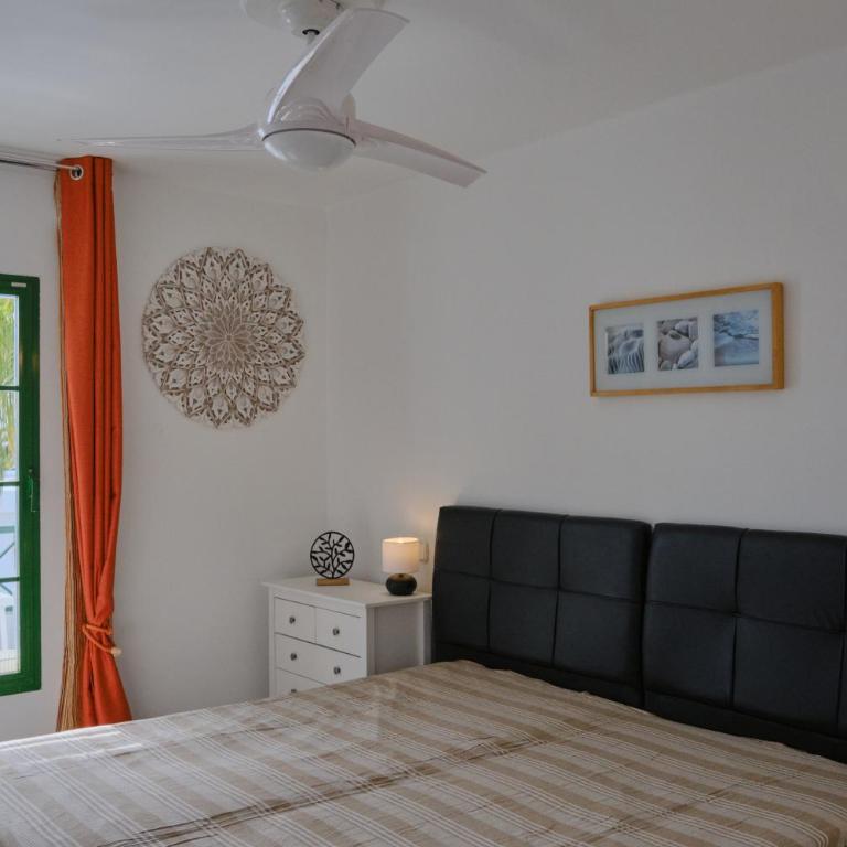 TOP FLOOR OCEAN VIEWS Lanzamar - Renovated Gem with a Sunny, Private Terrace & Elevator & Pool - Puerto del Carmen - Apartamento de 1 dormitorio - 9