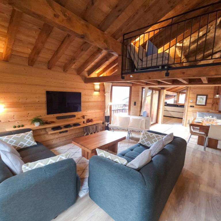 Chalet confortable 10 pers. au centre de St Martin de Belleville, proche téléski et commodités - Appartement 4 Chambres - 10