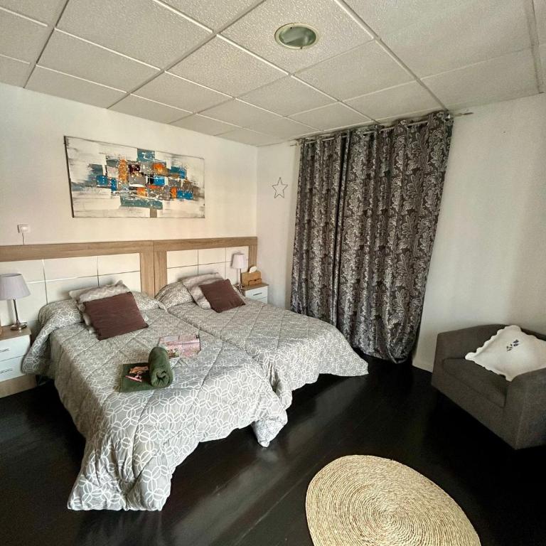 Old Town Plaza Mayor - Deluxe Double Room - 4
