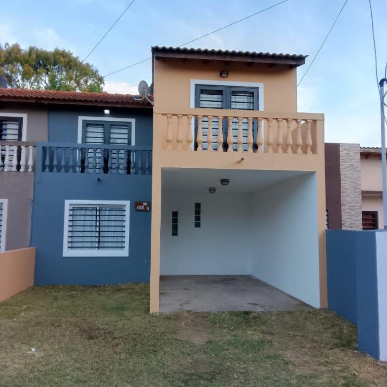 Costa Tuyu - Three-Bedroom Vacation Home - 1