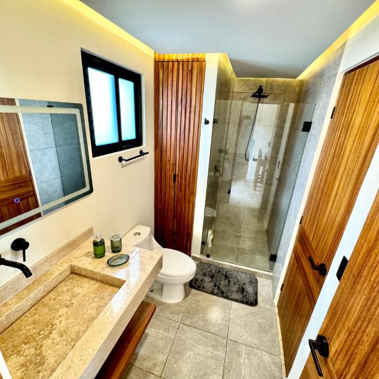 Chic 2BR Condo, Private Jacuzzi and 2 Free Bikes - Apartamento de 2 dormitorios - 3