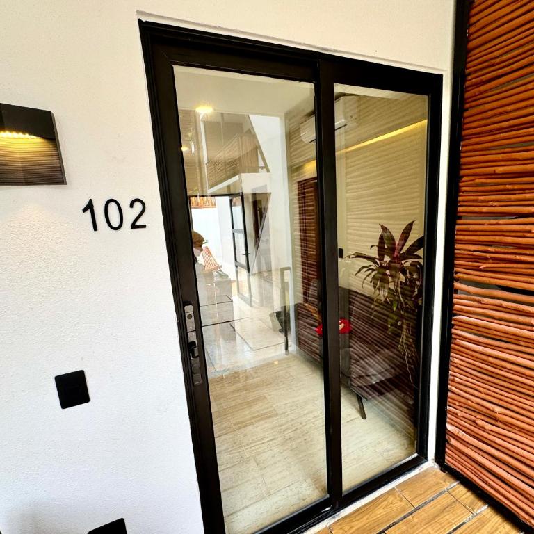 Chic 2BR Condo, Private Jacuzzi and 2 Free Bikes - Apartamento de 2 dormitorios - 16