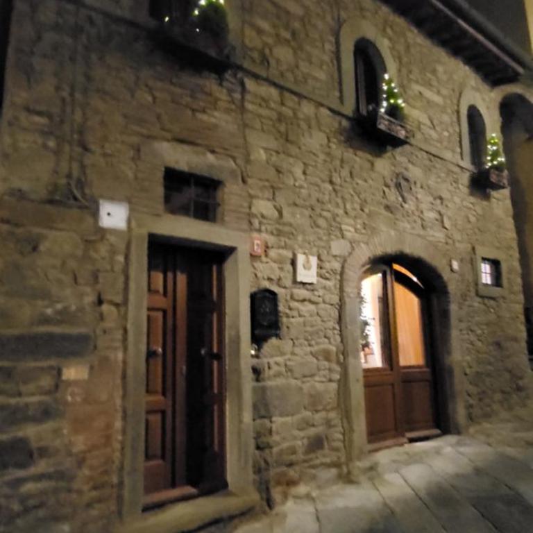 The Small Castle - Two-Bedroom House - 6