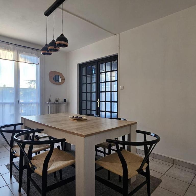 Calme, vue st Victoire, proche centre ville avec parking - Apartamento de 2 dormitorios - 13