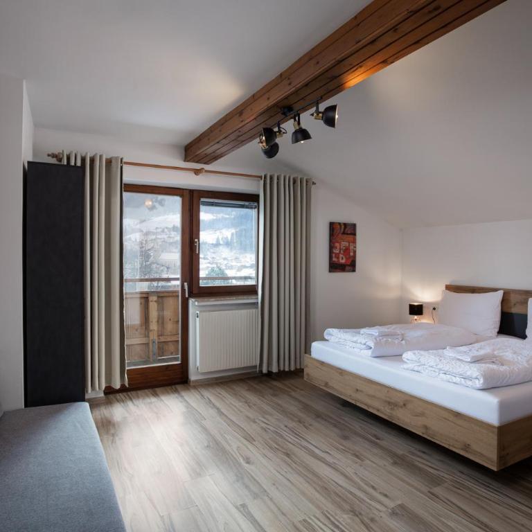 Alpine View Apartments - Apartment with Balcony - 20