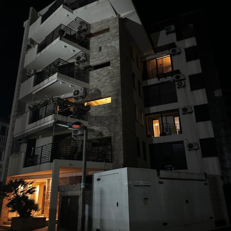 Mik Apartments Heart of Budva 1 plus 1 40 SqMeter - Apartman sa 1 Spavaćom Sobom - 17