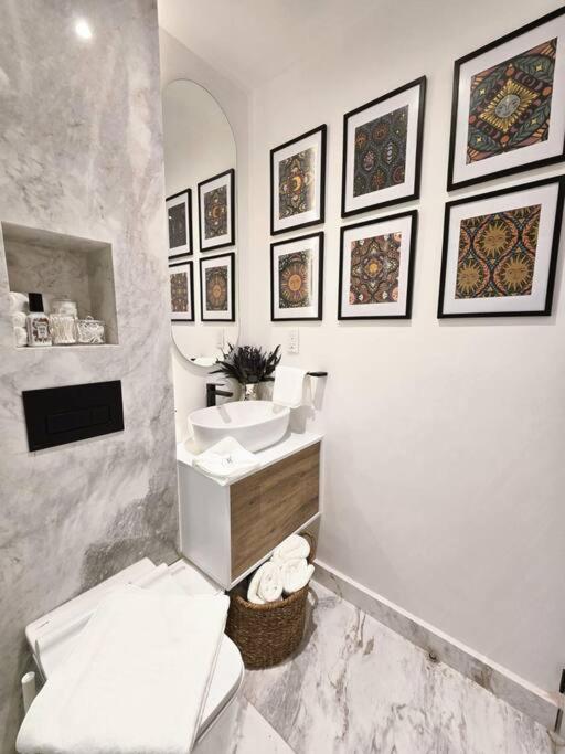 Ultimate Getaway in Luxe Studio - Apartamento Estudio - 49